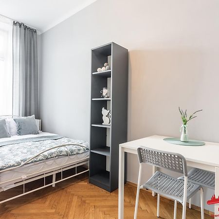 Rooms Nearto Main Square Krakau Buitenkant foto